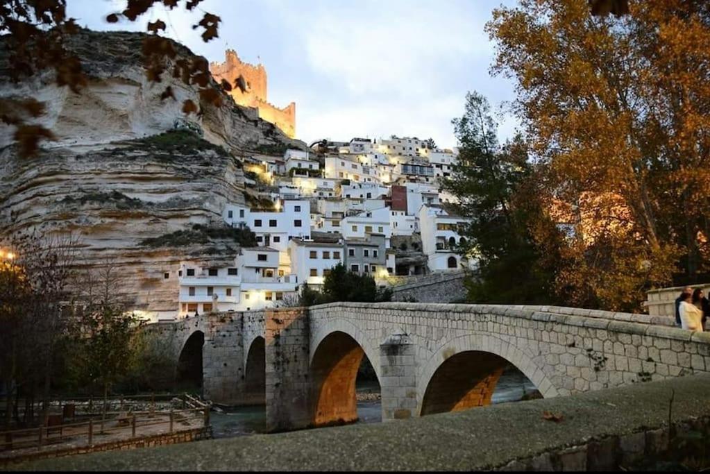 Casa Rural En Canon Rio Jucar.Lagila Алкала дел Хукар Екстериор снимка