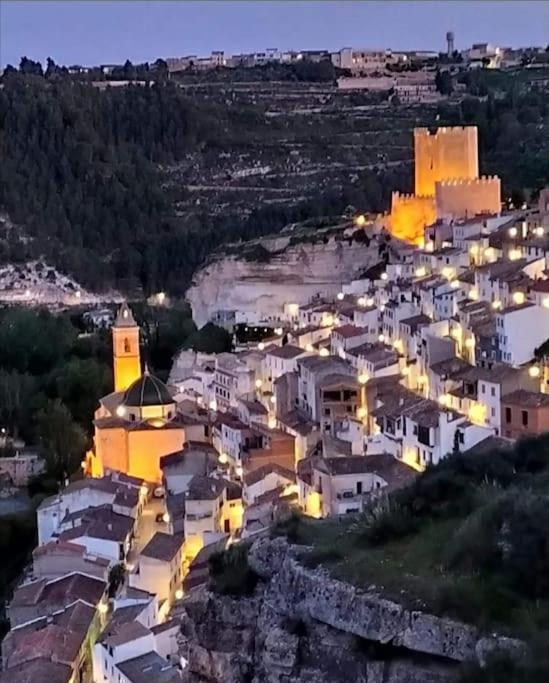 Casa Rural En Canon Rio Jucar.Lagila Алкала дел Хукар Екстериор снимка